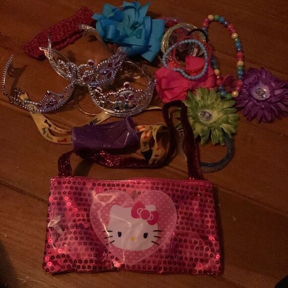 Little Girls Accessories   - Picture 1 of 13